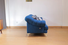 Muat gambar ke penampil Galeri, Ivaro Arova Sofa Oxford - 3 Seater
